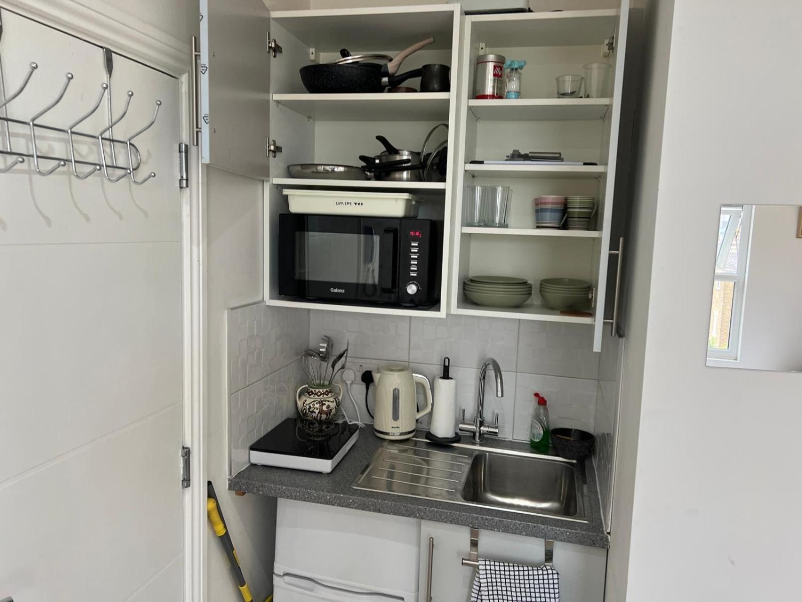 Small Studio Flat Uxbridge Road Appartement Londres